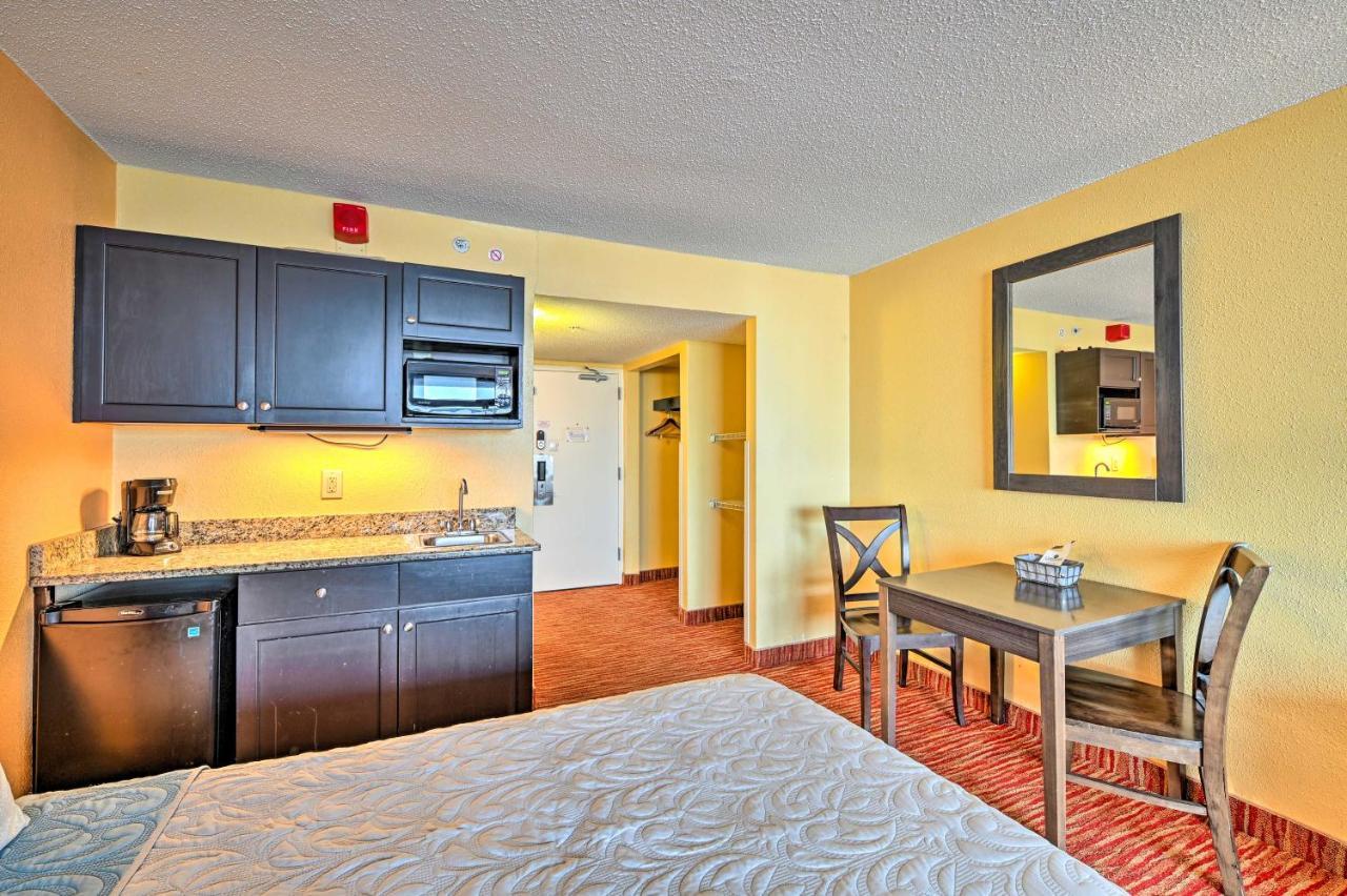 Convenient Myrtle Beach Studio With Balcony! Kültér fotó